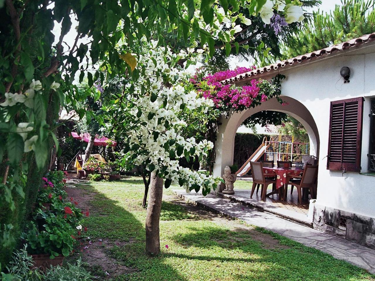 Holiday Home Vilafortuny By Interhome บีลาฟอร์ตูนี ภายนอก รูปภาพ