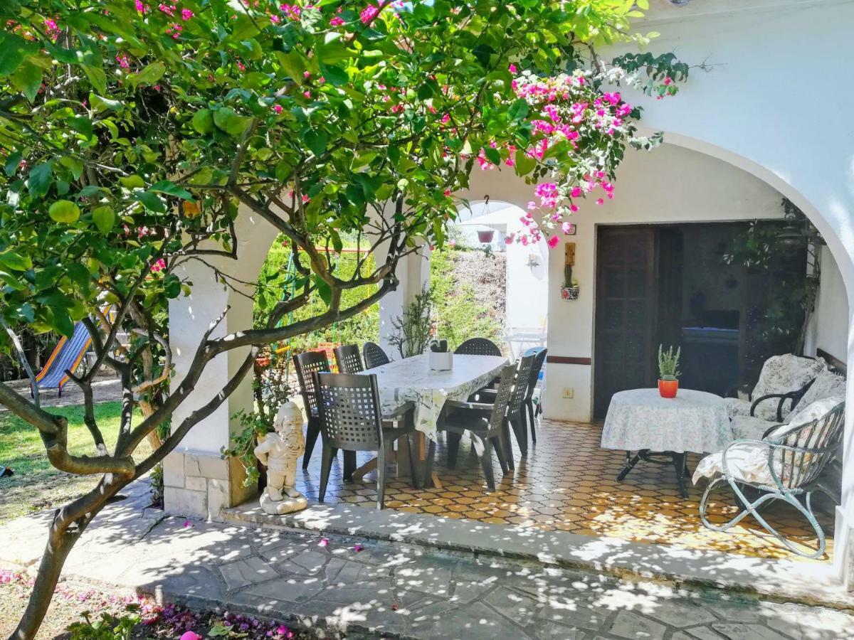 Holiday Home Vilafortuny By Interhome บีลาฟอร์ตูนี ภายนอก รูปภาพ